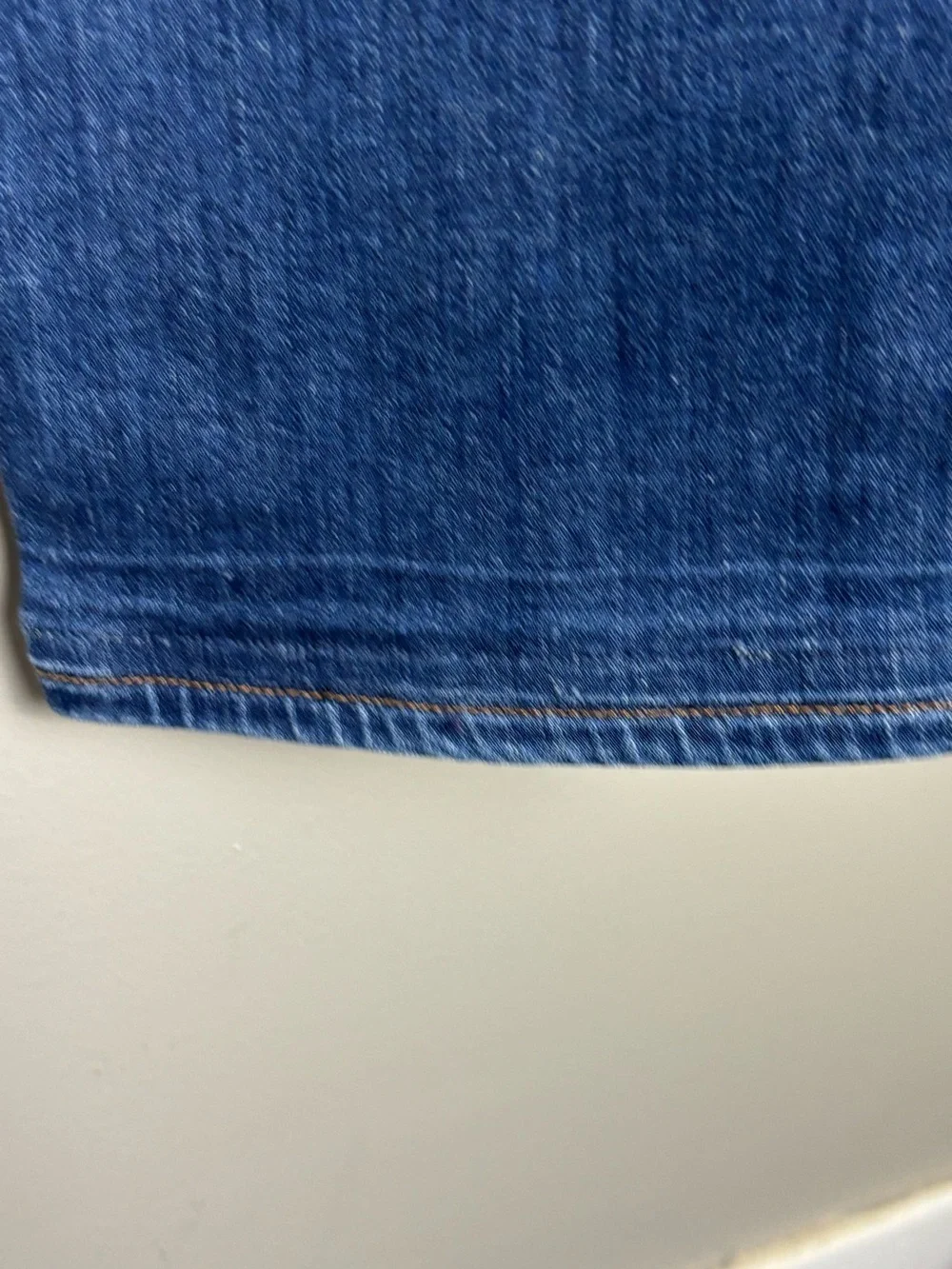 Citizens Of Humanity Men's Core Slim Straight Jeans in Dark Blue Wash Size 32
